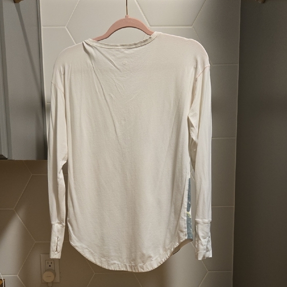 lululemon athletica Cream and Green Botanical Long Sleeve Tee - Picture 2 of 6